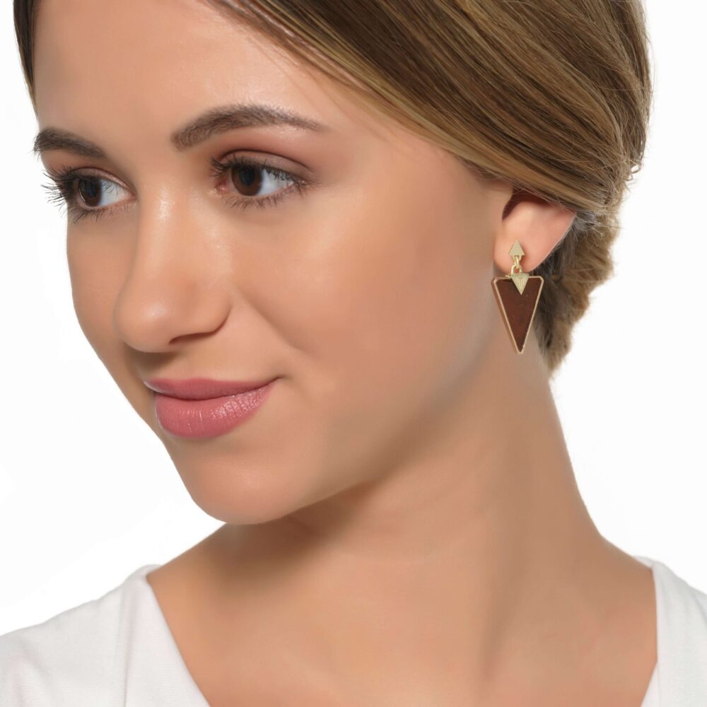 VINCELLS ATTENTUM earrings in yellow gold with red wine stone - Image 2